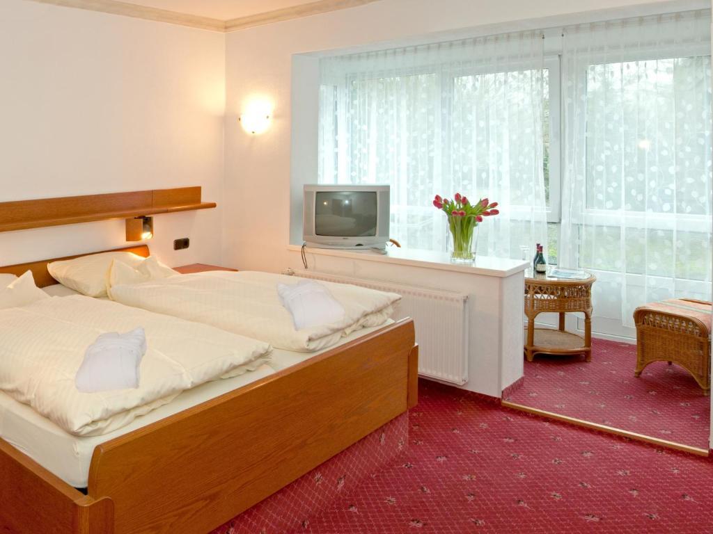 Hotel Zum Goldenen Hirsch Bad Bevensen Habitación foto
