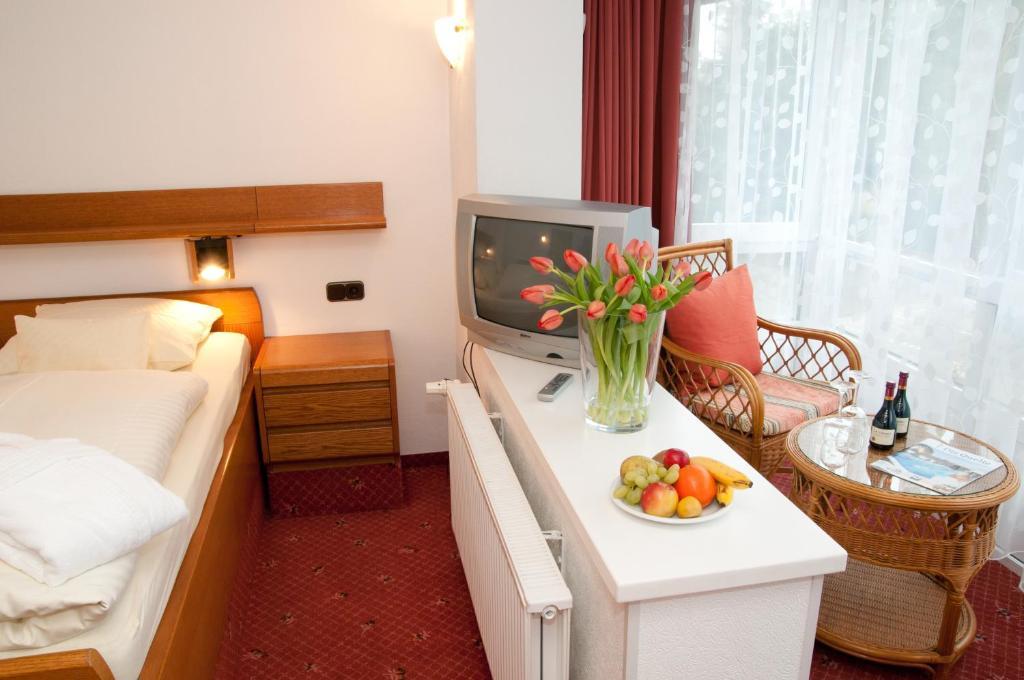 Hotel Zum Goldenen Hirsch Bad Bevensen Habitación foto